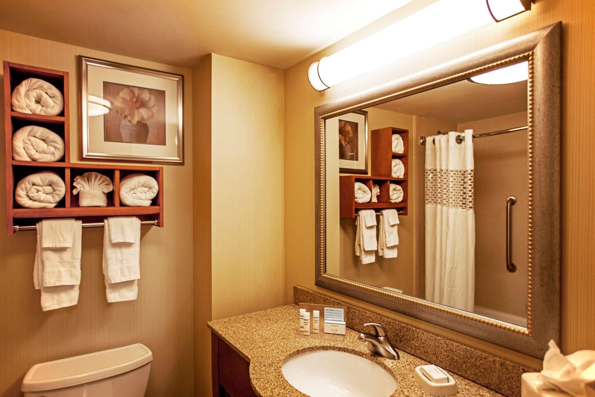 Hampton Inn New York - Laguardia Airport Eksteriør billede