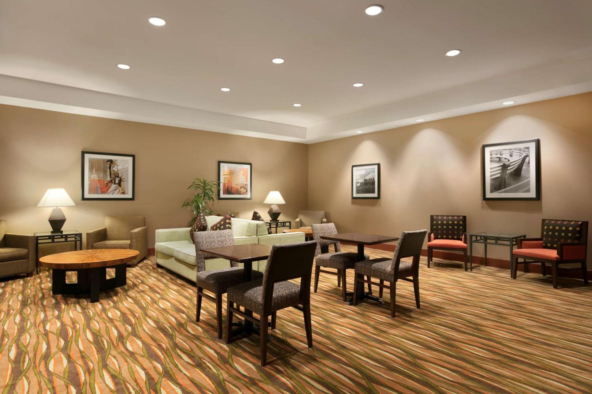 Hampton Inn New York - Laguardia Airport Eksteriør billede