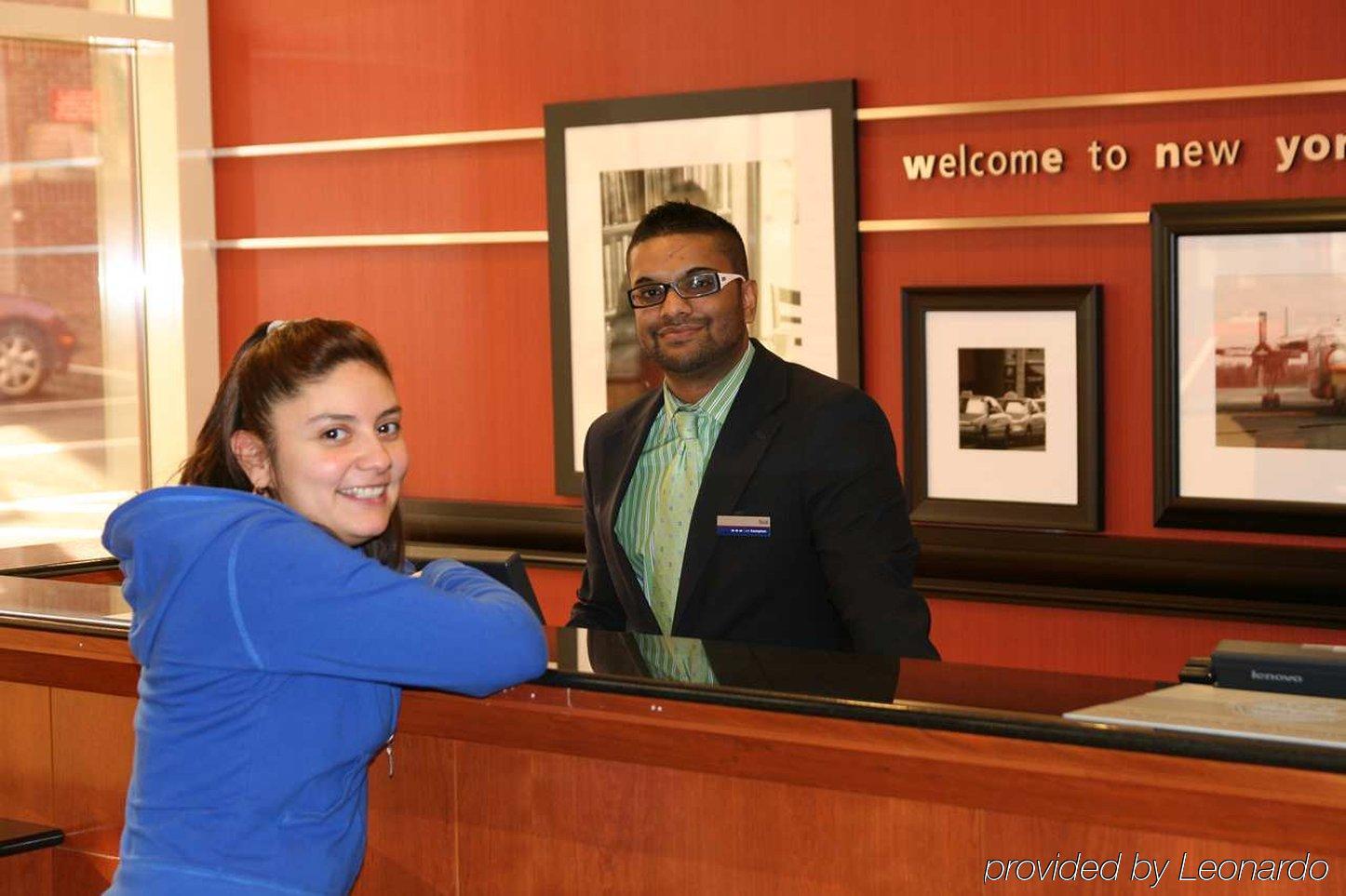 Hampton Inn New York - Laguardia Airport Interiør billede