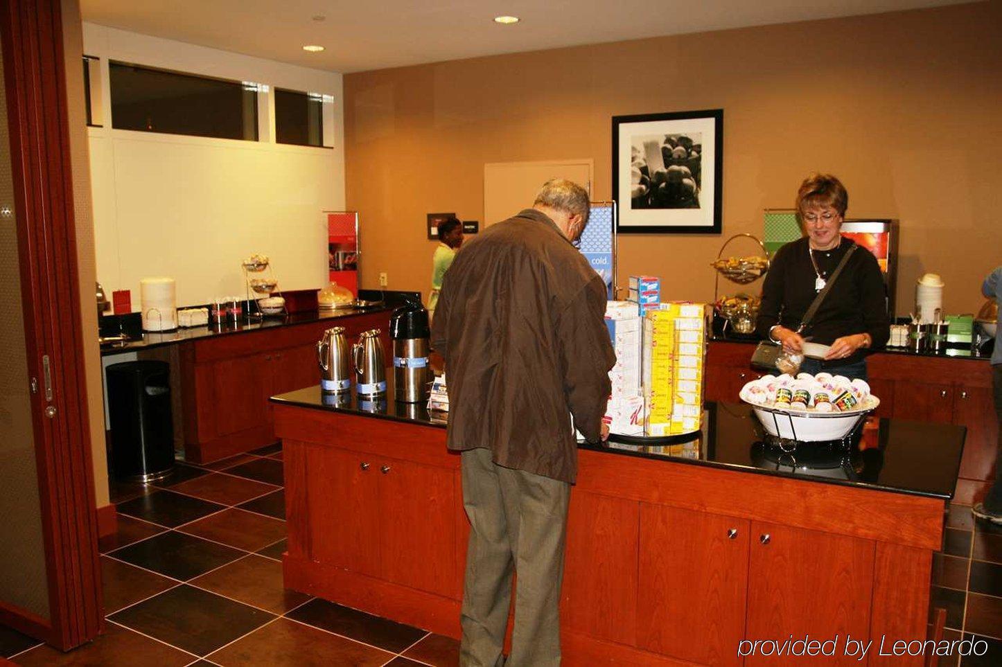 Hampton Inn New York - Laguardia Airport Eksteriør billede