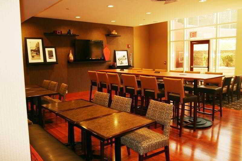 Hampton Inn New York - Laguardia Airport Eksteriør billede
