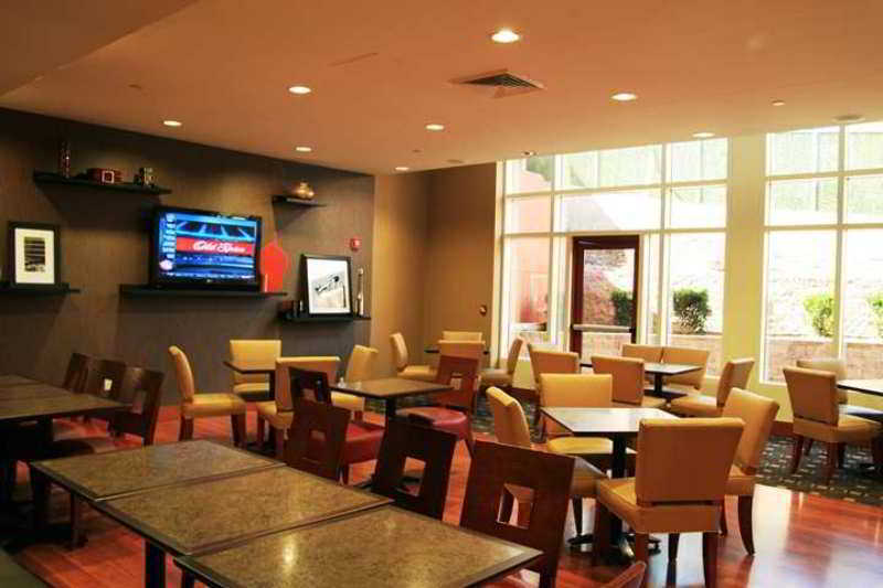 Hampton Inn New York - Laguardia Airport Eksteriør billede